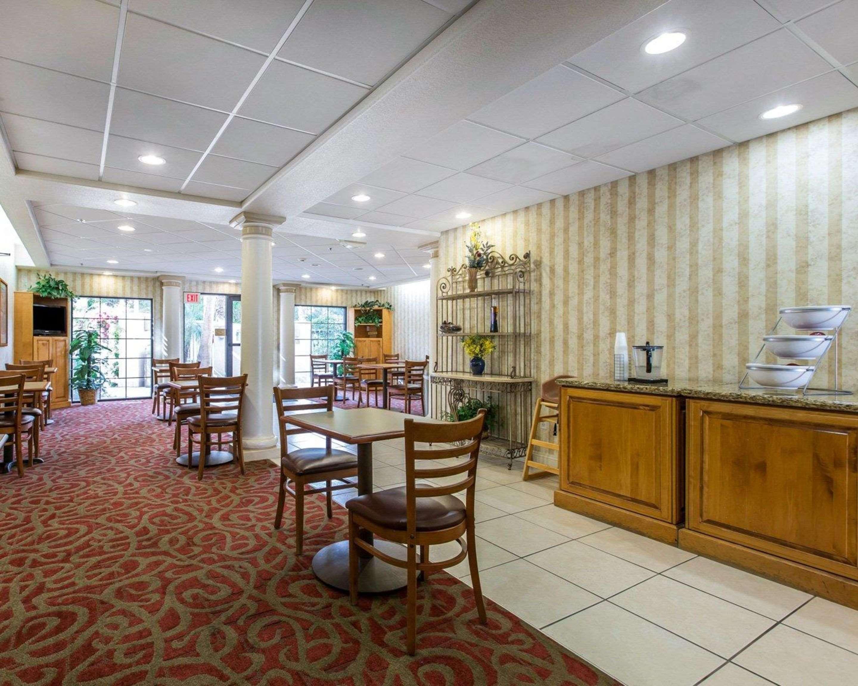 Comfort Suites Palm Desert I-10 Екстериор снимка