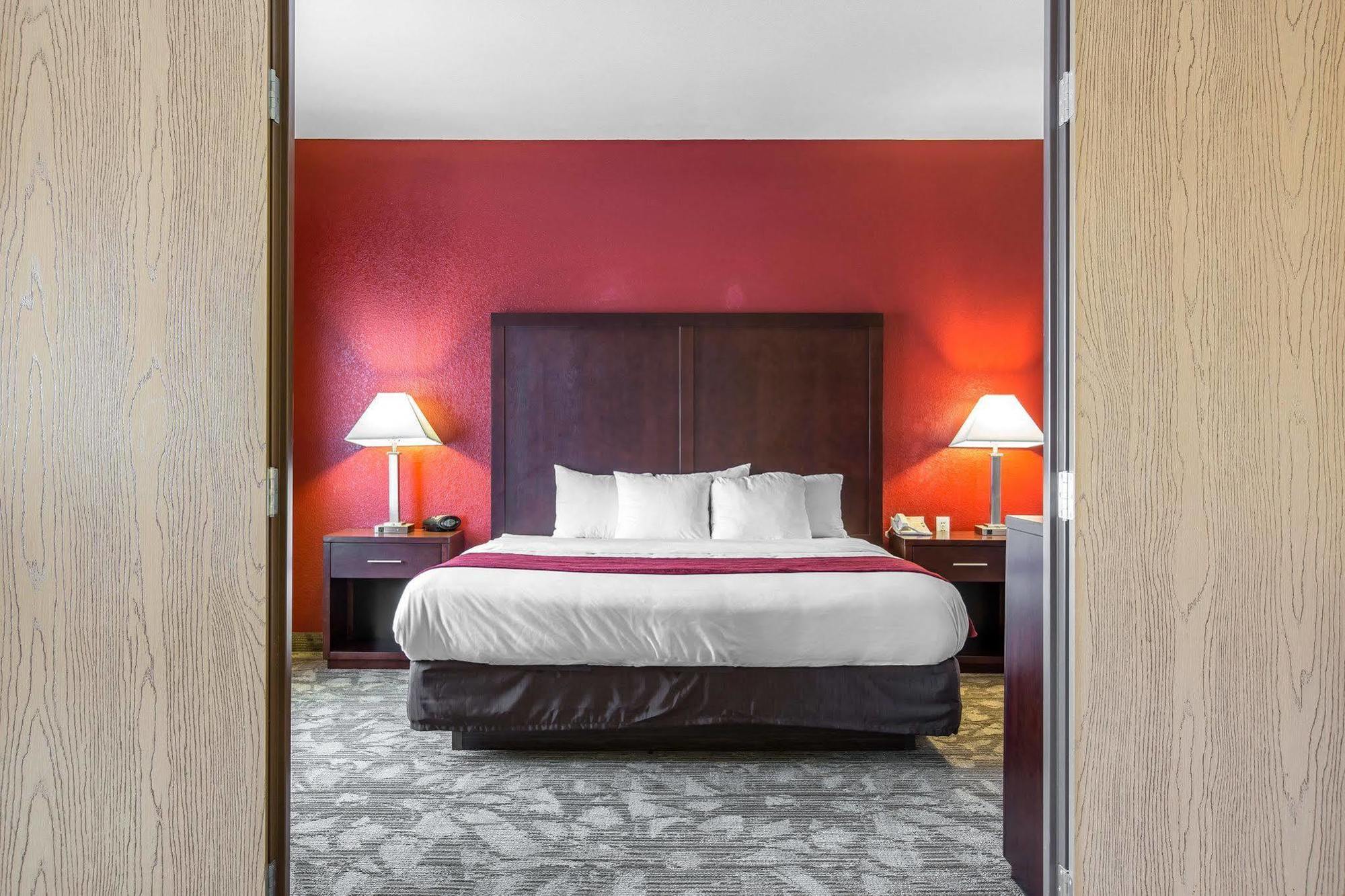 Comfort Suites Palm Desert I-10 Екстериор снимка
